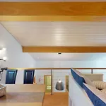 Duplex With Fireplace At Lift *