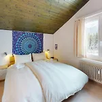 Duplex With Fireplace At Lift