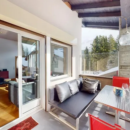 Duplex With Fireplace At Lift Apartment *