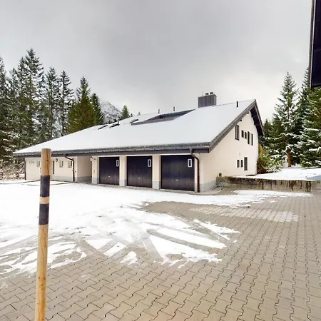 Duplex With Fireplace At Lift Apartment *